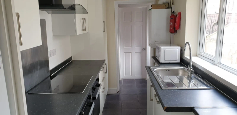 16 Arboretum Avenue -  Spare room En-suites - Thumbnail 10